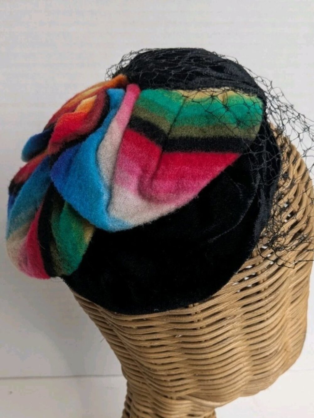 Vintage 1960s Velvet Cocktail Hat Abstract Felt Trim Veil Mod Art Ladies MCM